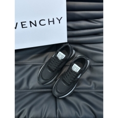 Givenchy Sneakers